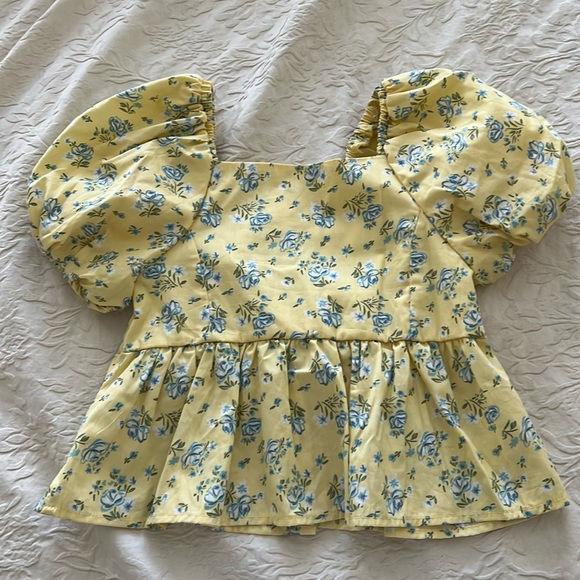 Girls top - Picture 1 of 3